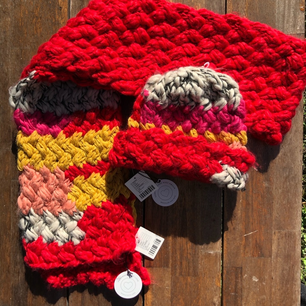 Urban Outfitters Chunky Knit Scarf and Hat Set